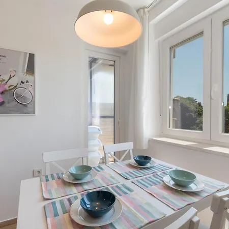 Nona Mileva * 普拉