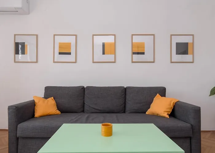 Nona Mileva Апартаменты