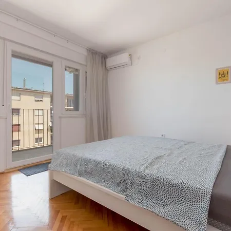 Apartment Nona Mileva Pula